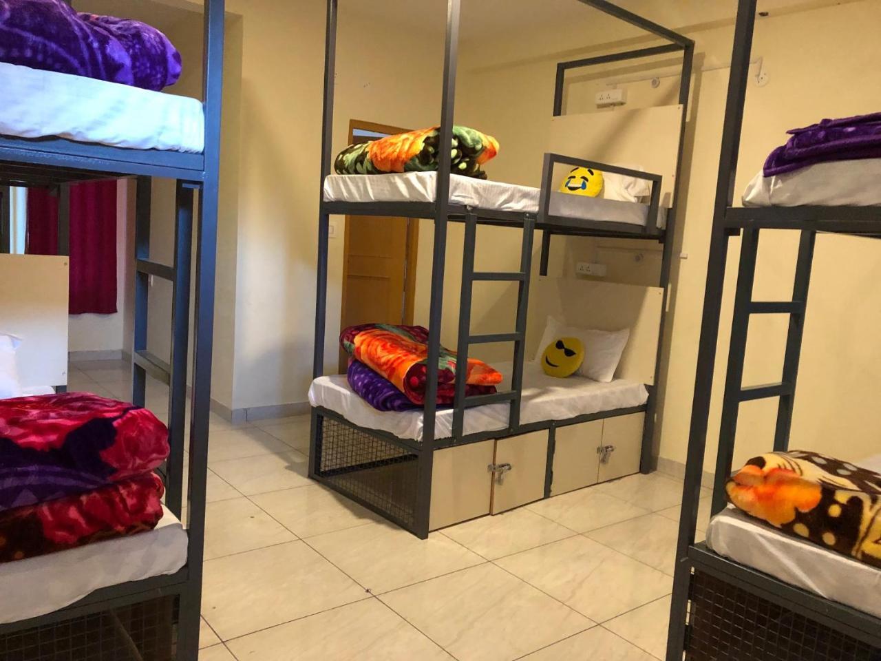 Hostel Cozy Beds 카솔 외부 사진